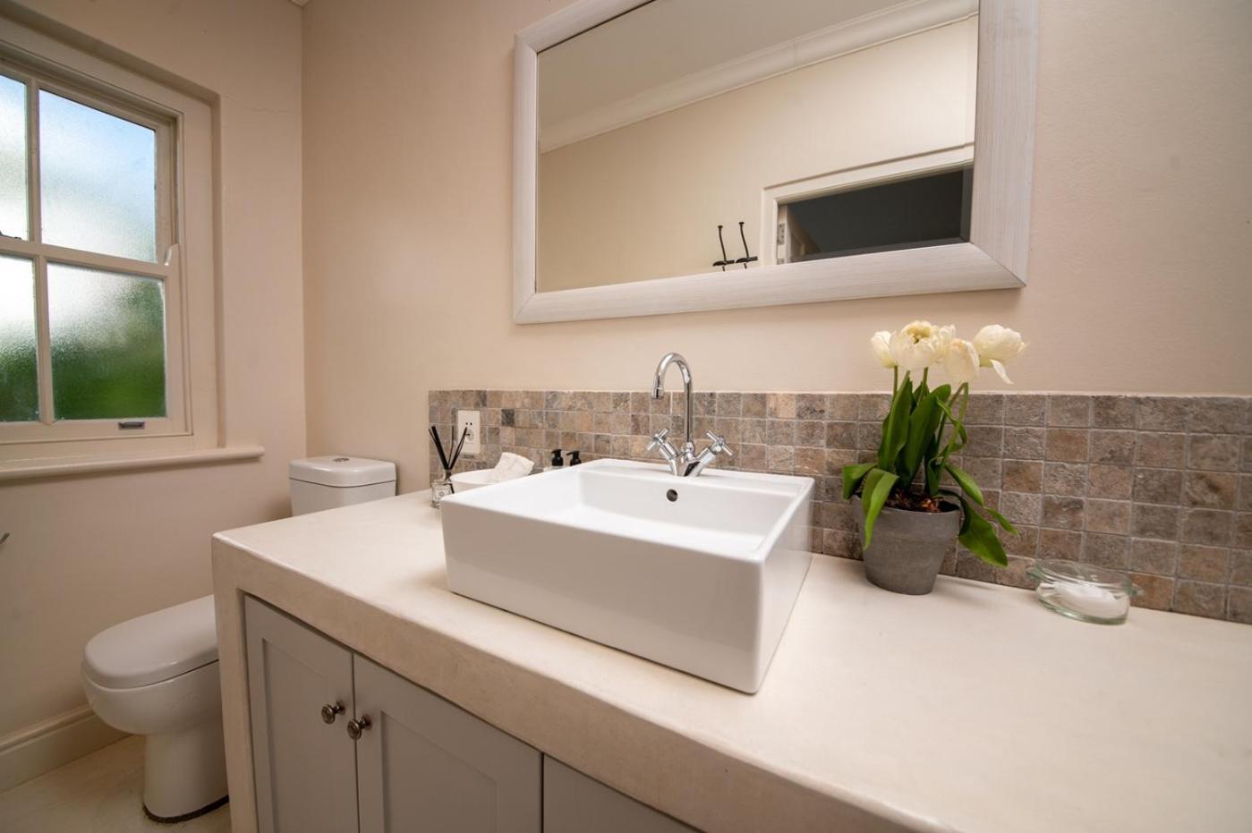 Maison D'Ail Guest House Franschhoek Ngoại thất bức ảnh