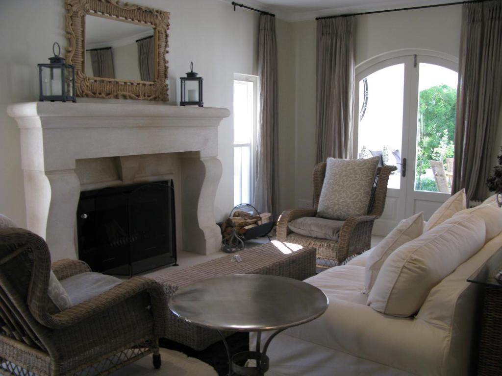 Maison D'Ail Guest House Franschhoek Ngoại thất bức ảnh
